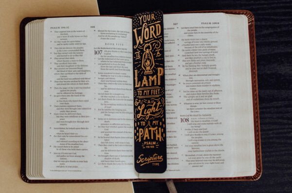Bookmarks 5.jpg
